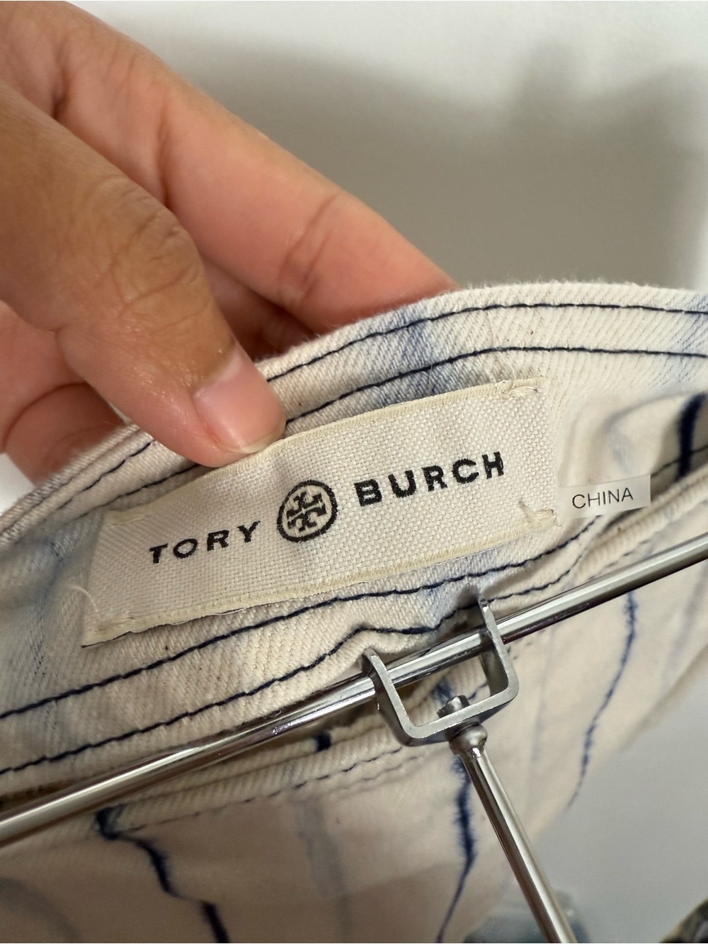 Tory Burch Pleated Cotton Shorts Size 8 - Picture 4 of 8